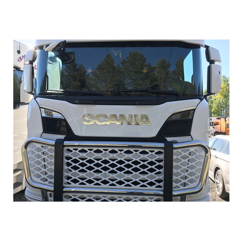 Suojakalvo Scania Nextgenin tuulilasin alareunaan